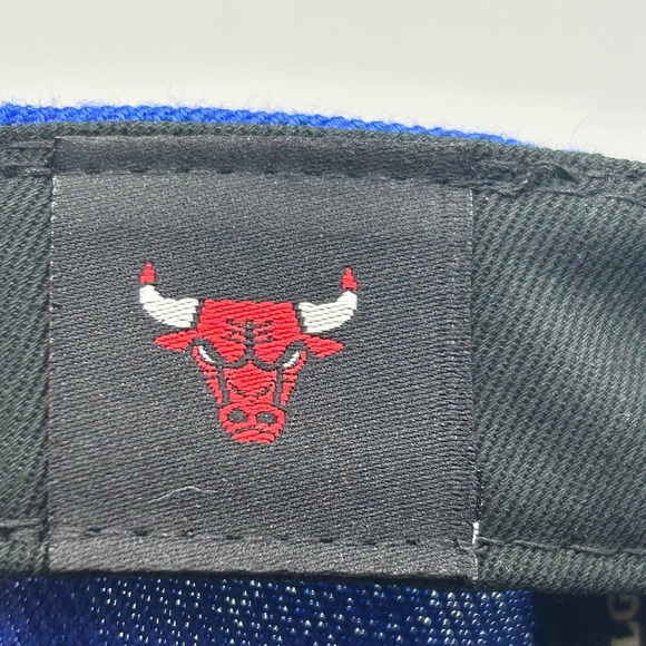 Chicago Bulls NBA Hat Men Blue The Finals Mitchell & Ness Snap Back Cap - Picture 8 of 10